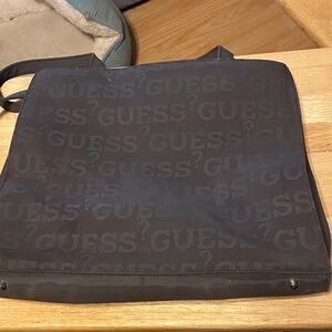 Guess tote